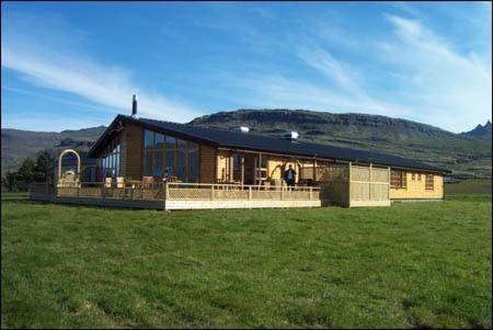 Eyjar Fishing Lodge Breiddalsvik Exterior photo